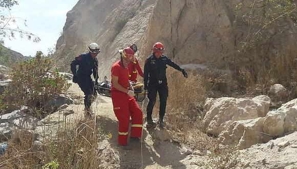 Hombre salva de morir al caer a un abismo en Arequipa