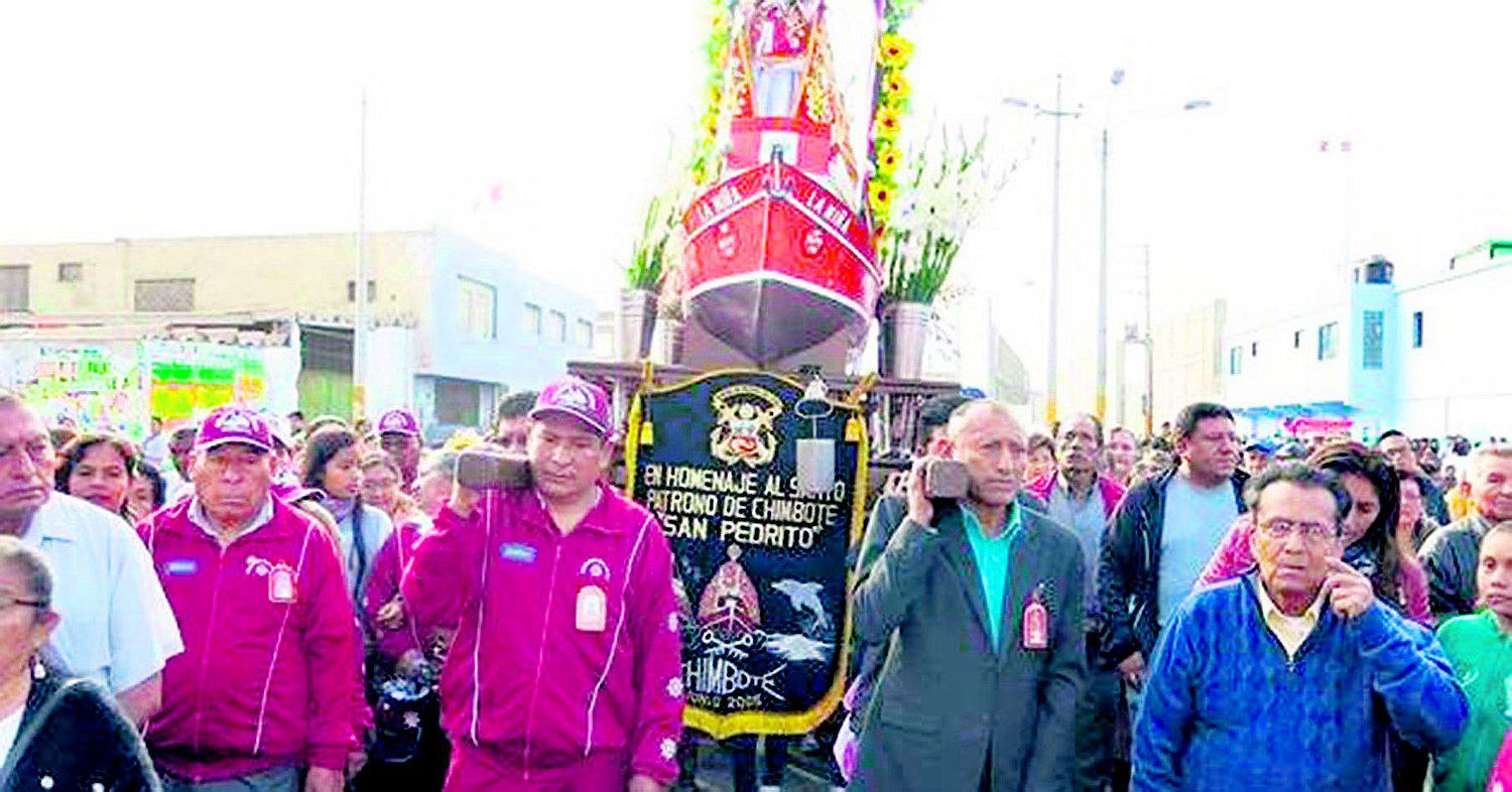 Con embanderamiento se inicia la tradicional fiesta de San Pedrito