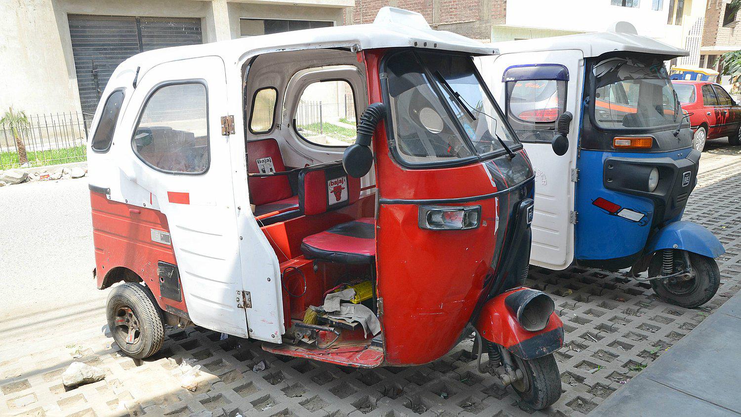 En Túpac Amaru intervienen mototaxis que circulaban con lunas polarizadas