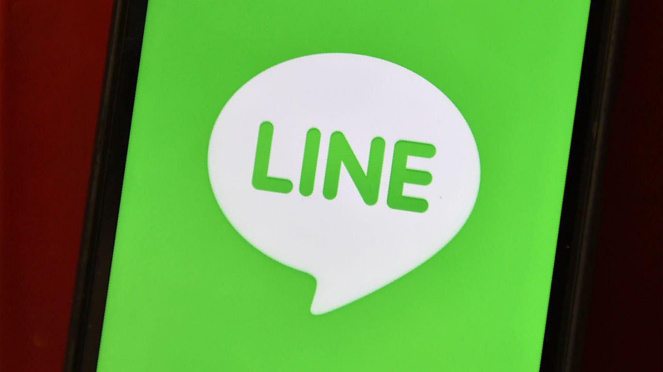 Mujer consigue divorcio porque su esposo no le respondía los mensajes de texto