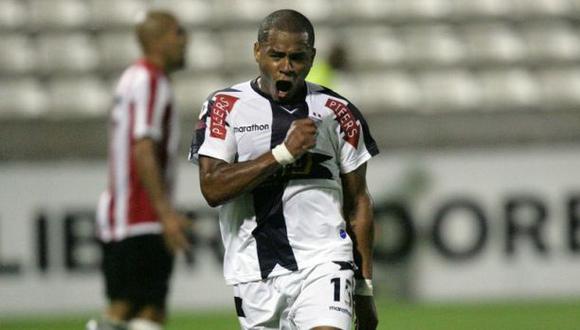 Wilmer Aguirre estaría dispuesto a jugar por Alianza Lima. | Foto: GEC