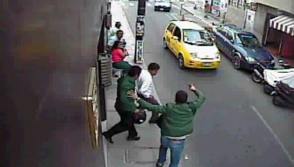Tacna: Asaltan a cambista y le roban bolso con 10 mil soles