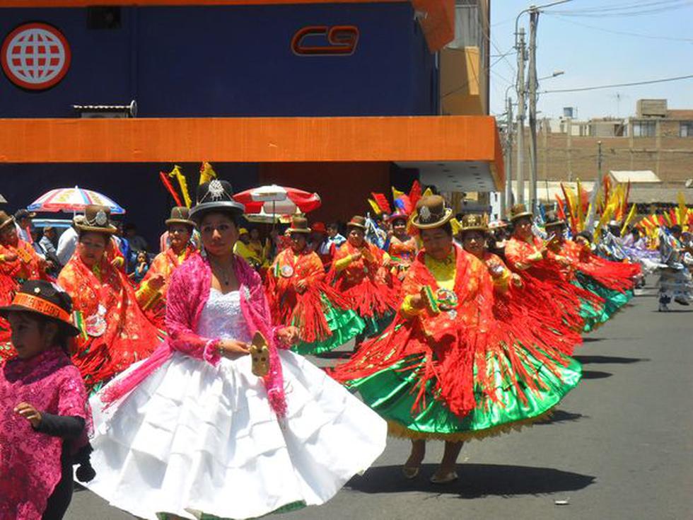 Con morenadas celebraron a "Mamita Candelaria"