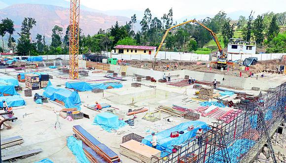 Contraloría advierte riesgos en la resistencia de la obra del hospital de Huancabamba