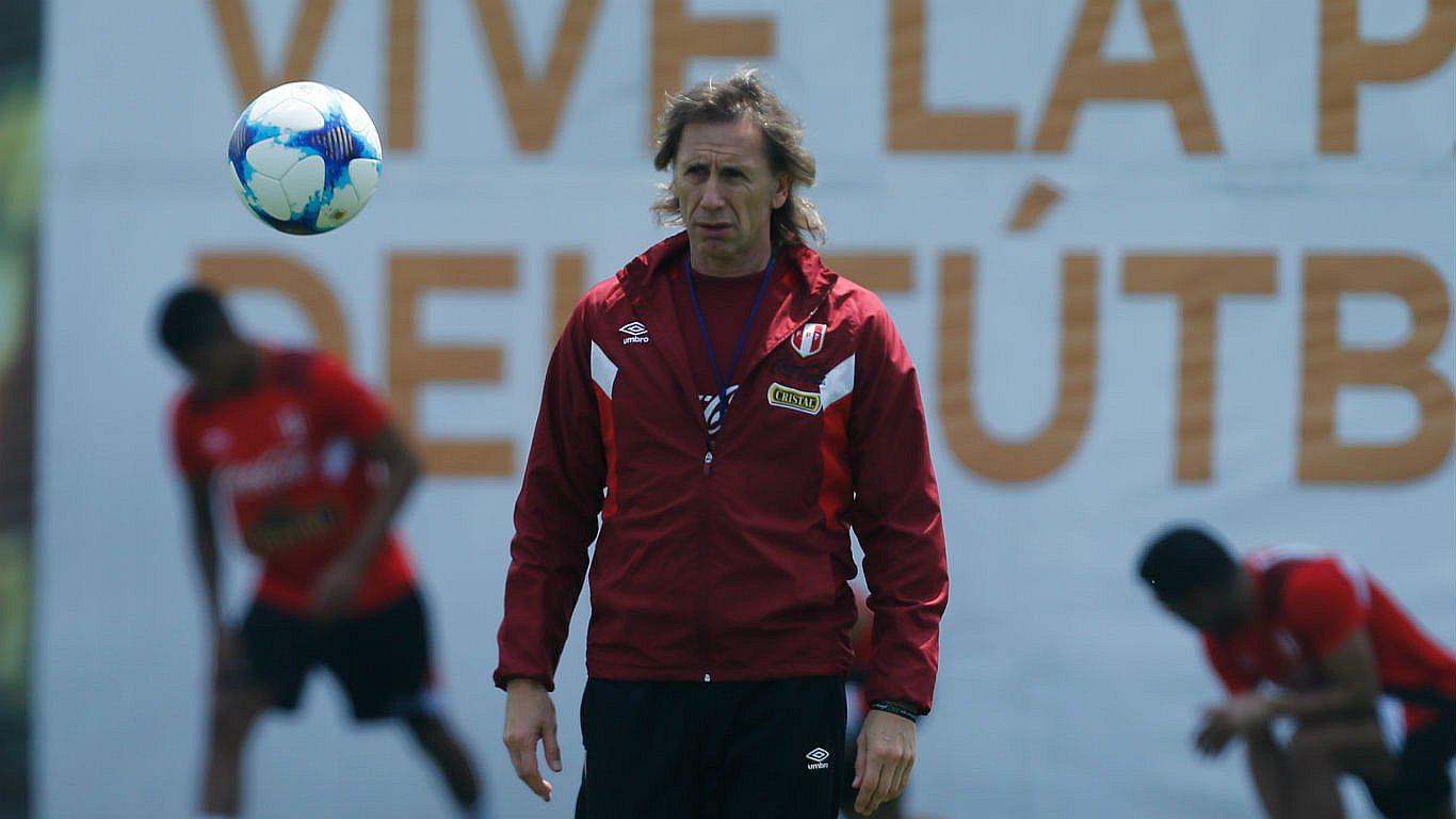 Ricardo Gareca y sus cábalas en la selección