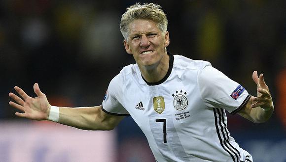 Bastian Schweinsteiger anunció oficialmente su retiro internacional