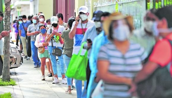 Autoridades de Salud piden a la población no bajar la guardia y cumplir las restricciones dadas por el Gobierno. (Foto: Correo)