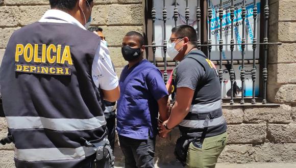 Policía lo detuvo en centro de podología en avenida Bolognesi