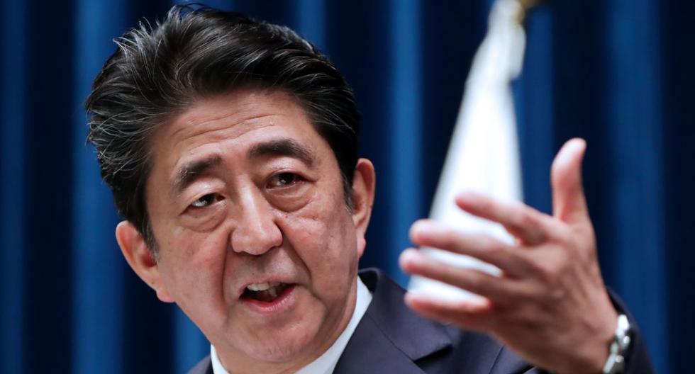 “La semana siguiente o las dos próximas semanas son extremadamente importantes para prevenir la extensión de la infección”, afirmó Shinzo Abe en una reunión con el comité de emergencia del país. (AFP)