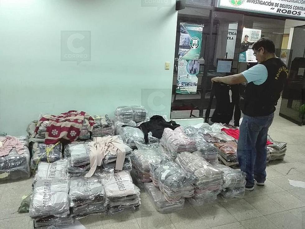 Incautan contrabando de ropa y zapatillas por 95 mil soles en Tacna