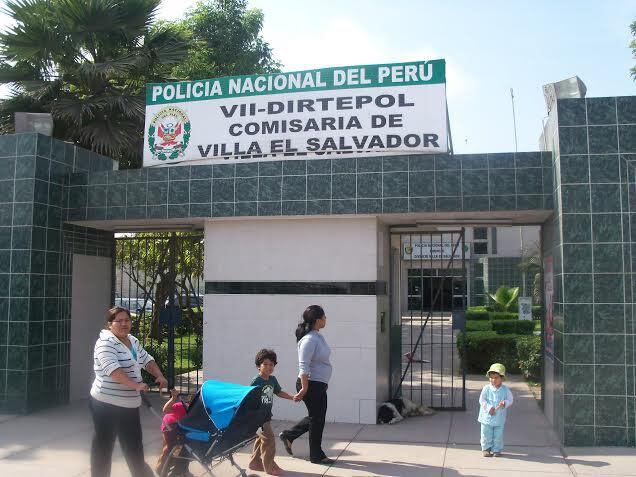 Vecinos solicitan destitución de comisario de VES