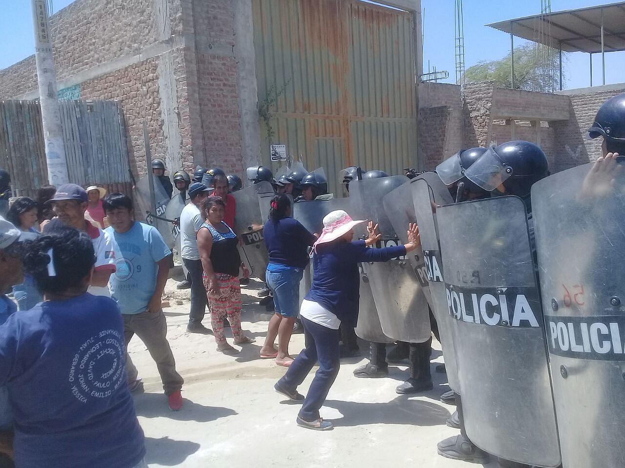 Seis detenidos durante una protesta contra obra de la EPS Grau (VIDEO)
