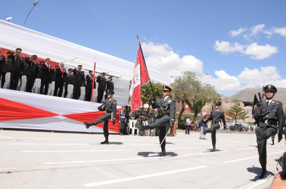 Con desfile y procesión PNP celebra 25 años de su creación