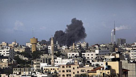 Continúan los bombardeos en Gaza y los muertos ascienden a 83