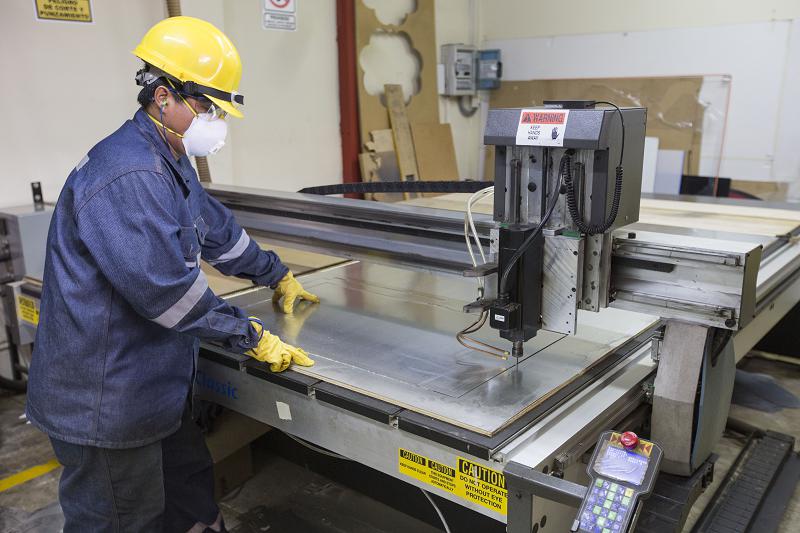 Empresas: Reconocen mano de obra peruana 