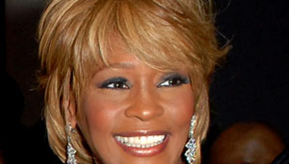 FBI tenía cartas de Fans obsesionados con Whitney Houston