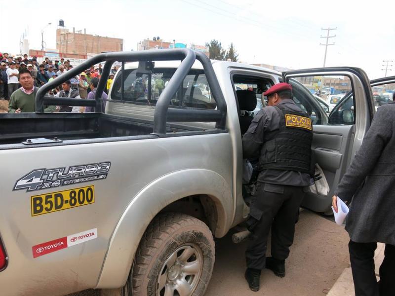 En camioneta robada caen tres asaltantes