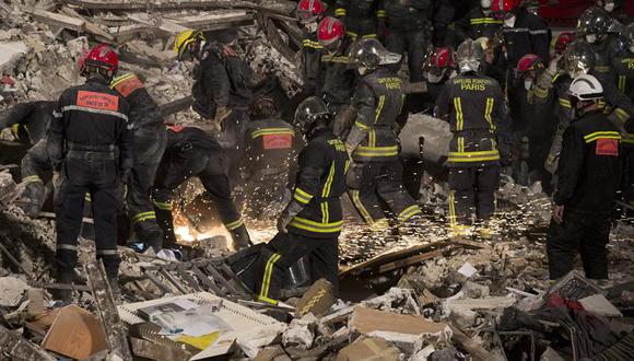 Francia: Ocho muertos tras derrumbe de edificio