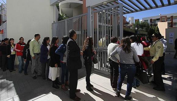 En Arequipa 2 mil 275 docentes concursan para ascender en la escala magisterial