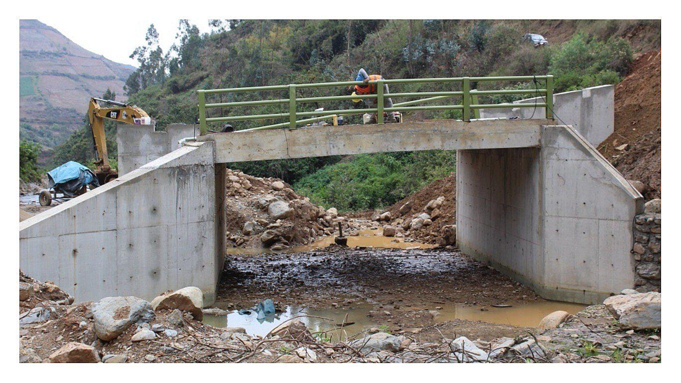 Otuzco: Avanza construcción del puente El Molino en centro poblado Llaugueda 