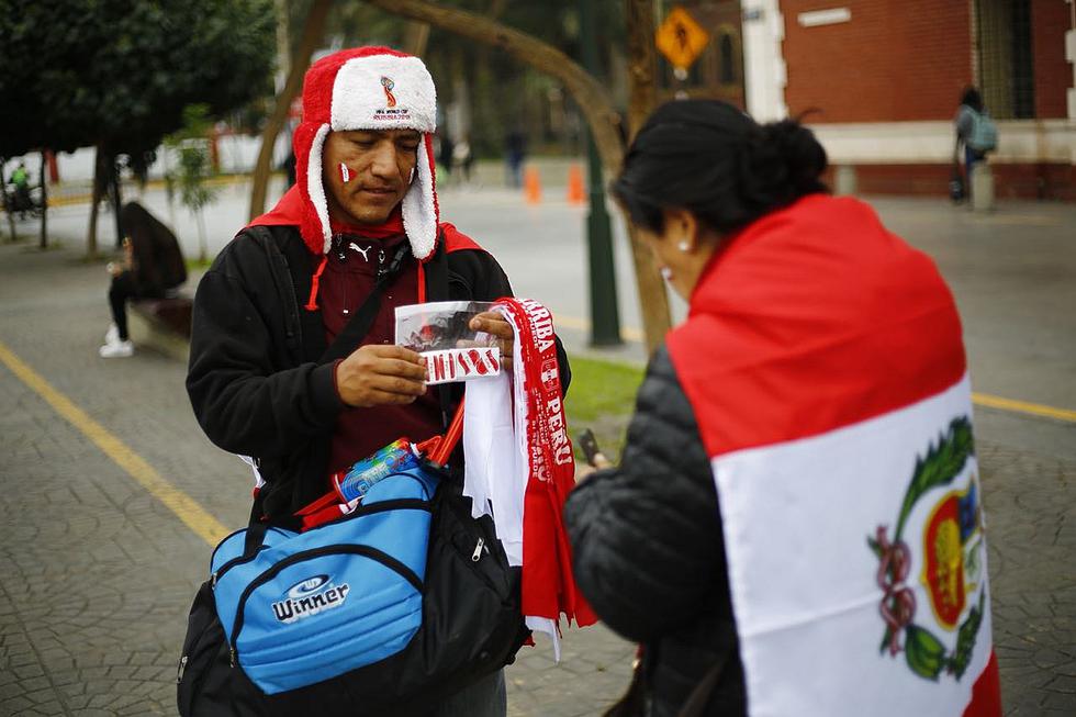 Hinchas remecieron el Nacional cantando el Himno con la Selección (VIDEO y GALERÍA) 