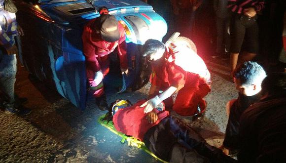 Ilo: Tres heridos deja colisión de mototaxi con auto en Pampa Inalámbrica