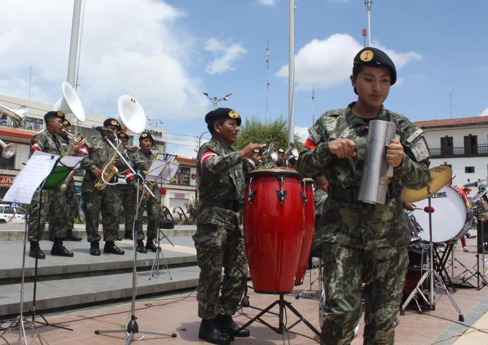 Bailando celebran 19 años del conflicto del Cenepa (FOTOS)