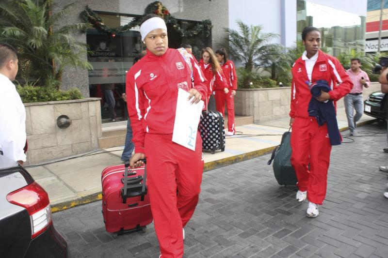 Natalia Málaga separa de selección a Rosa Valiente por indisciplina