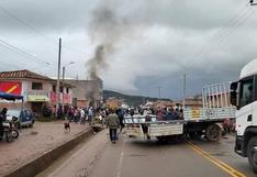 Huelga de transportistas genera una pérdida de dos millones de soles diarios en Cusco (FOTOS)