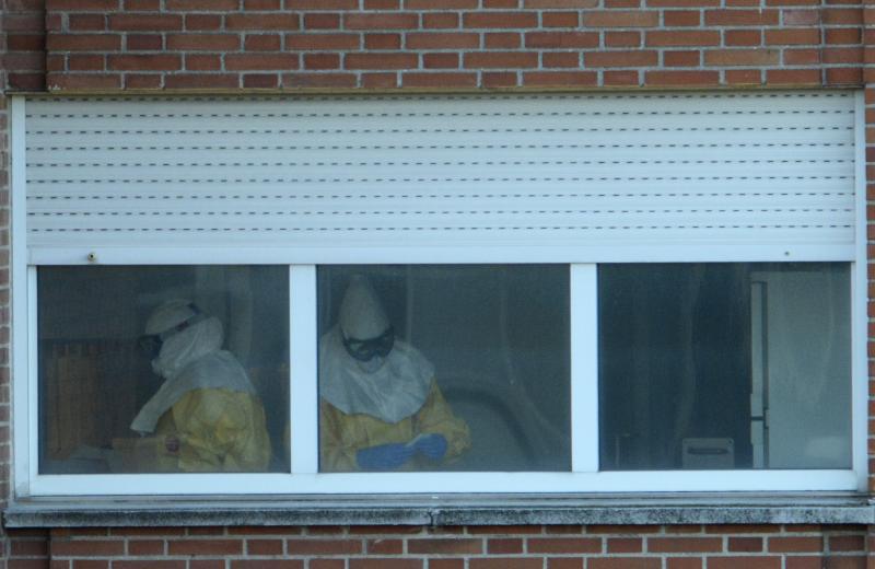 Hospitalizan a misionero español por posibles síntomas de ébola