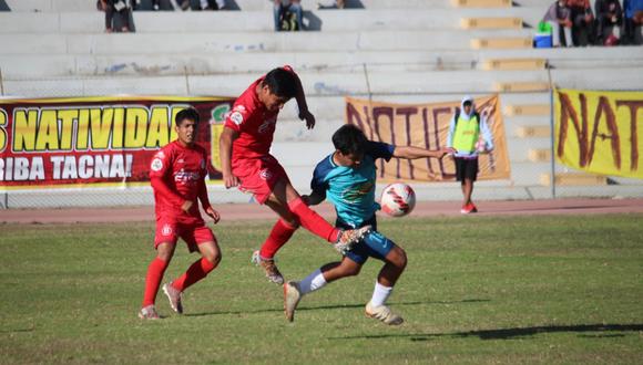 Tres partidos se disputaron la tarde del domingo en el estadio Jorge Basadre de Tacna. (Foto: Cortesía Nicomedes Escobar)