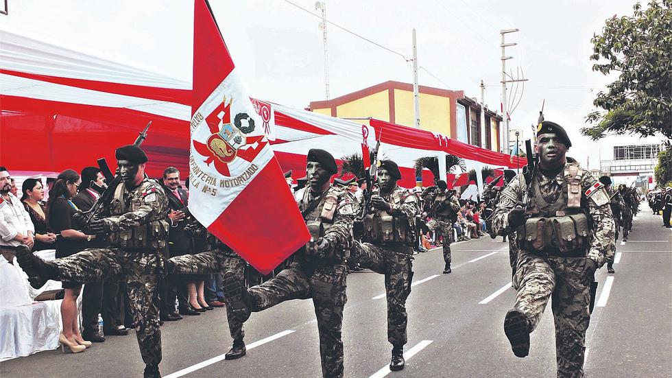 Tumbesinos disfrutan de desfile cívico militar (FOTOS) 