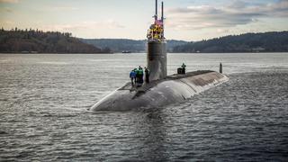 Submarino nuclear de Estados Unidos colisiona en aguas de Asia dejando más de 10 heridos