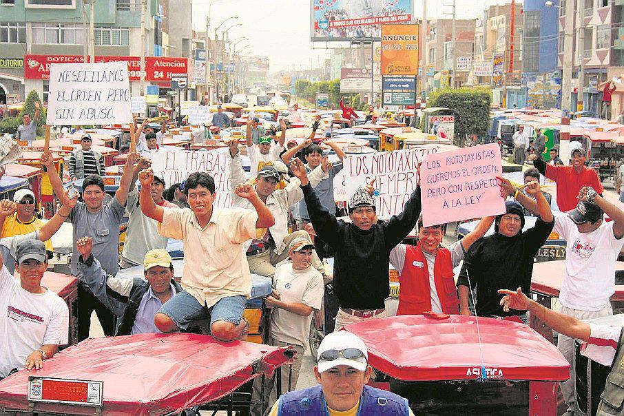 Mototaxistas se niegan a acatar ordenanza y harán marchas
