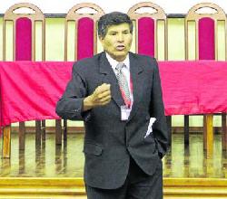 Ex regidor: "Revisen lo que presentó Colesi"