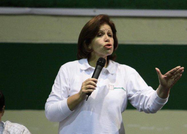 ​Lourdes Flores irá en plancha presidencial de Alan García como primera vicepresidenta