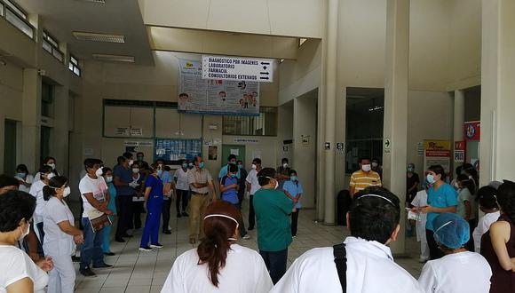 Piura: Personal de Salud de hospital COVID-19 realiza plantón para exigir equipos de bioseguridad