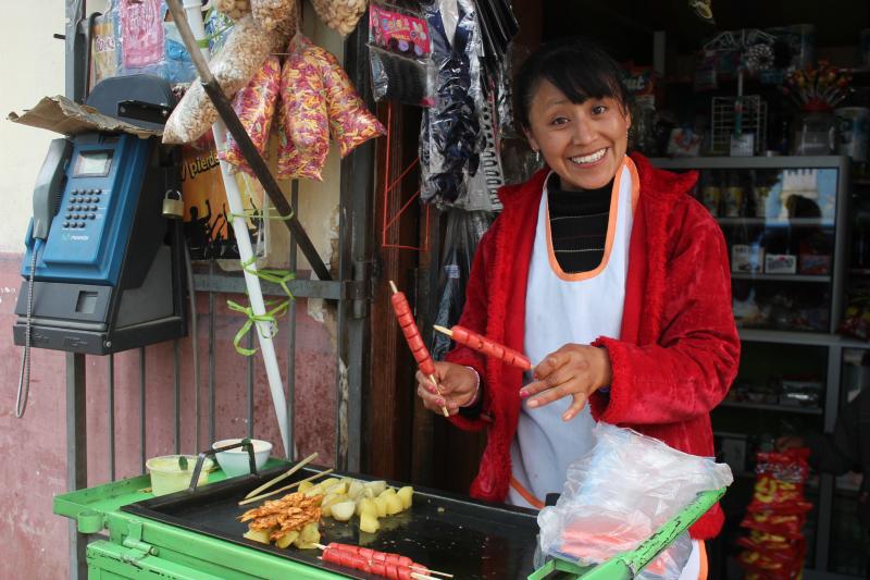 El "panchito": alimento rico, barato y muy popular