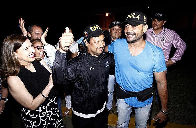 ​Periodistas creen que presión de medios fue clave para que ELN los libere