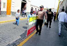 Observan 230 avisos con faltas ortográficas en centro histórico de Arequipa