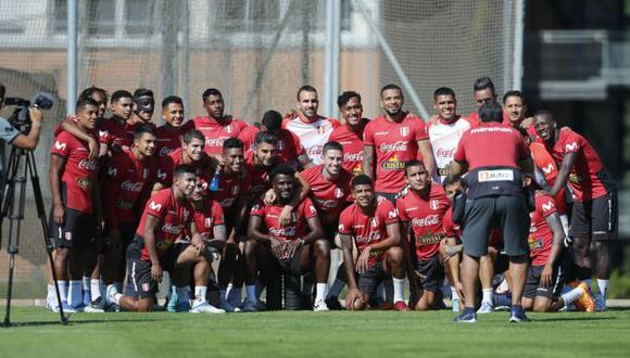 La foto grupal de la selección peruana y el mensaje a días del repechaje. (Foto: Daniel Apuy / @photo.gec)
