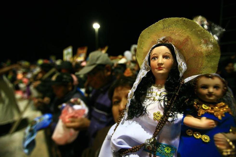 Con fe a la virgen de Chapi  