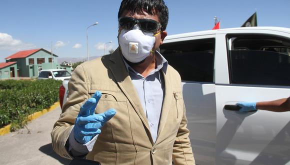 El gobernador de Arequipa, Cáceres Llica pierde rumbo de su gestión