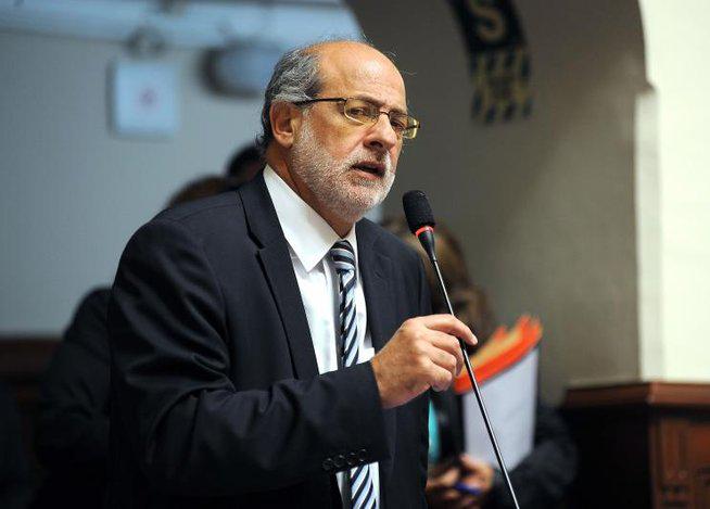 Personero legal del Partido Nacionalista: Daniel Abugattás no ha sido separado 