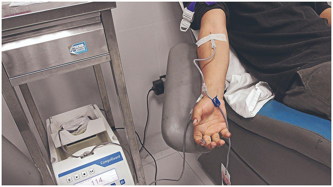 ​'Vampiros' venden a 300 soles la sangre para los enfermos 