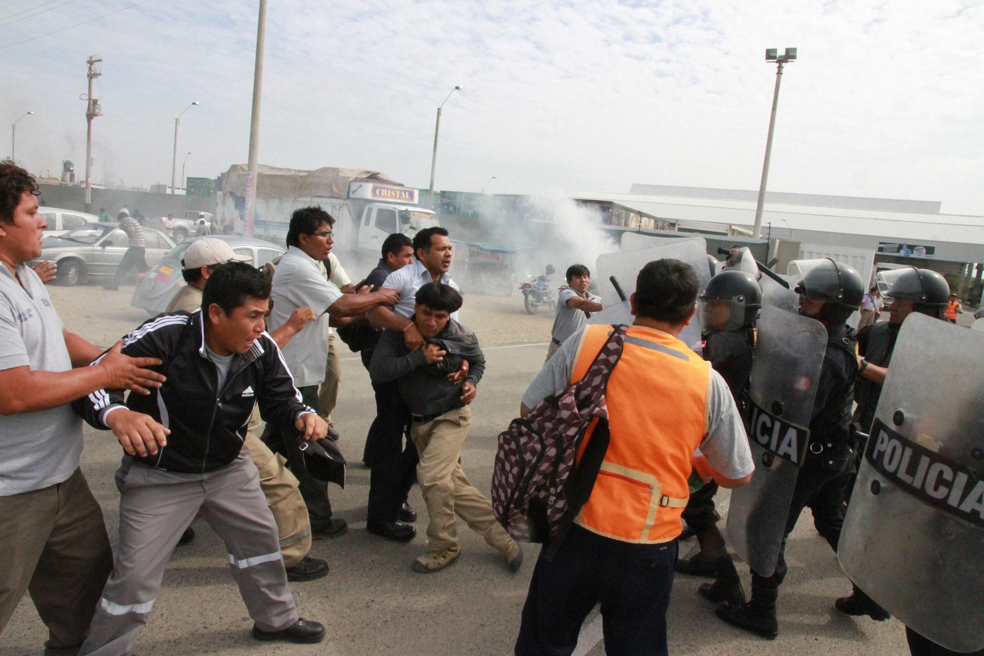 Protesta en empresa Backus deja dos heridos (Video)