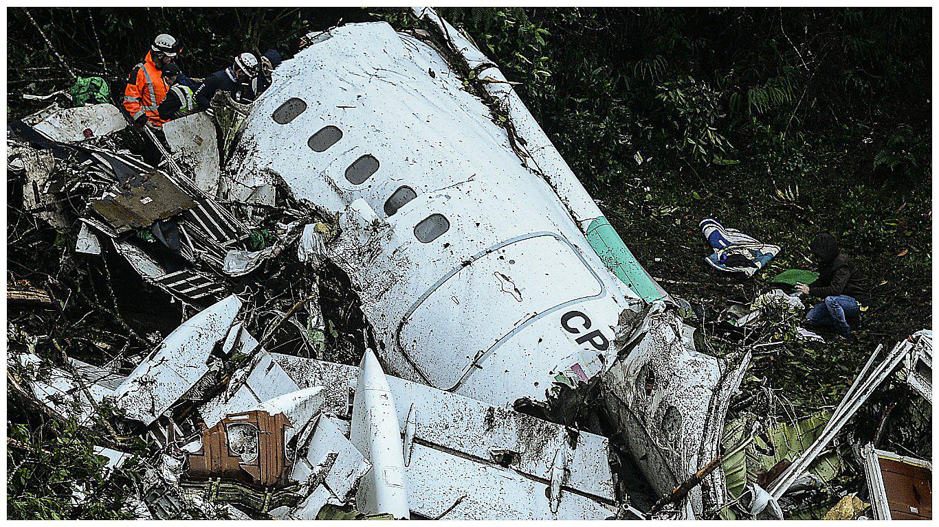 Bolivia: empresa y piloto son "responsables" de tragedia de Chapecoense