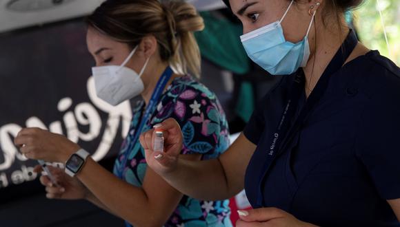 Chile vacunó a más de 2 millones de habitantes contra la pandemia.  (Foto: EFE)