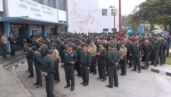 Buscan su ascenso 260 policías en la región