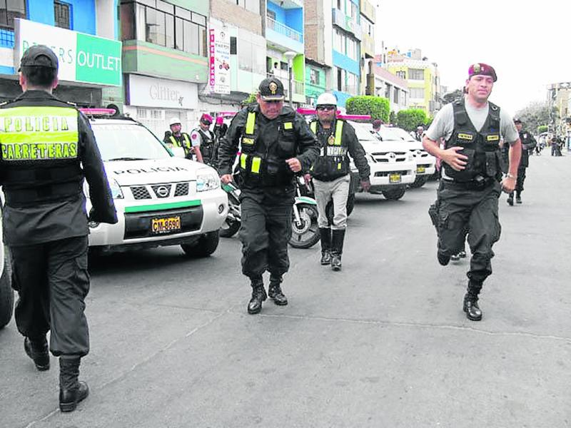Policías anuncian paro para el 5 de febrero